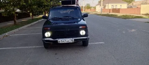 Продаю ниву 5 дверку 14й год пробег 206 тысяч ходовая, двигатель, раздатка, всё отлично. по кузову е... - фотография