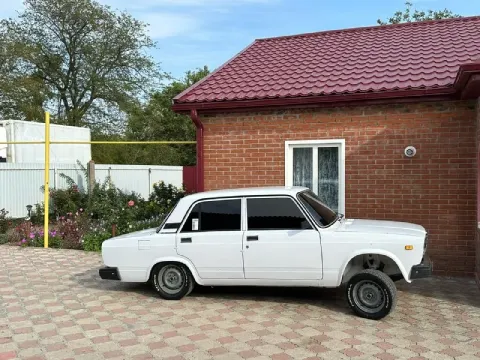 Продам машину, владею машиной 2 года 2008 год вся в родне, цена 350к торга нету цены знаю машина для... - фотография