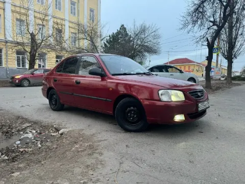 Продам или обменяю, hyundai accent 2006. делал двигатель 15000 км назад, полностью голова и низ, зам... - фотография