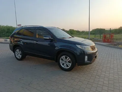 Продам киа соренто 14 год, 2,4 бензин, автомат, состояние отличное, родной пробег 230т. км. , автомо... - фотография