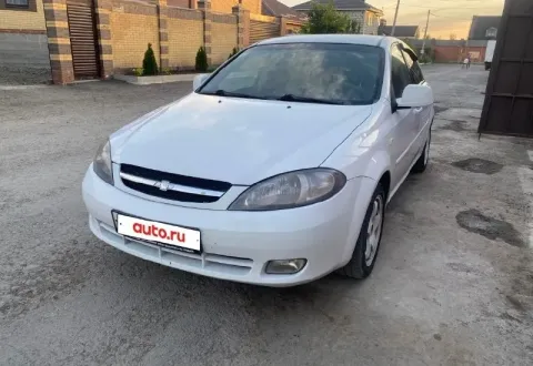 Продаю шевроле лачетти 2010 года мотор 1,6 на механической коробке передач хозяин по птс более 2 лет... - фотография