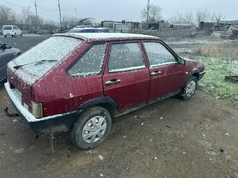 Продам девятку цена 50 без торга коробку перебирать либо замена, можем завести проехать, сцепление н... - фотография