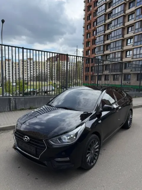 В продаже от собственника! hyundai solaris, 2019 год, 1,6 ат по технической части вложений не требуе... - фотография