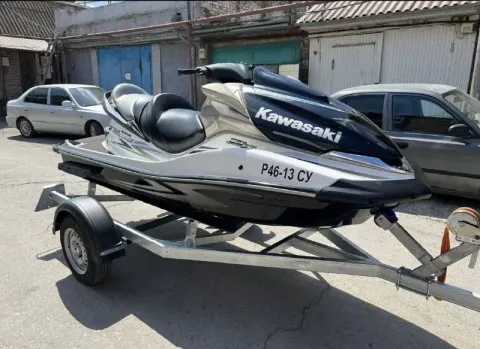 Kawasaki ultra 260 lx год выпуска: 2012 мощность л. с.:260 объем двигателя, см(3) 1498 ✅гидроцикл в... - фотография