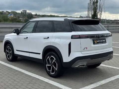 🚘 в продаже jaecoo j7 год выпуска: 2025 пробег на табло: 31 965 км птс: электронный двигатель: 1.6 б... - фотография