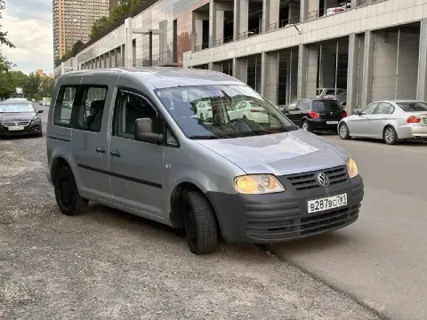 Volkswagen caddy 2009 г. в. 1,6л 102 л. с. механика пробег 227 350км 2 владельца, 2 дтп юридически ч... - фотография