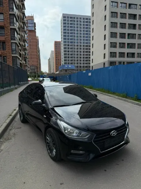 В продаже от собственника! hyundai solaris, 2019 год, 1,6 ат по технической части вложений не требуе... - фотография