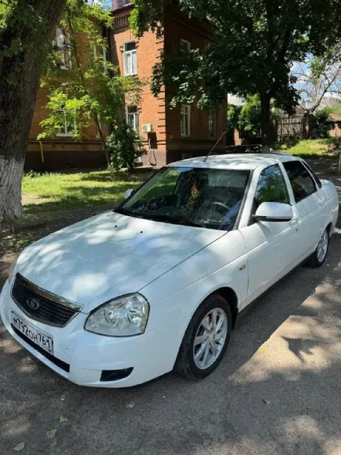 Lada (priora) 1,6 232.000км 630.000💰 -кондер -подогрев сидений -подогрев зеркал -шумка, планшет, муз... - фотография
