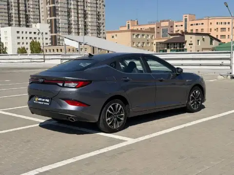🚘 В продаже jac j7

Год выпуска: 2023
Пробег на табло: 71 313 км
Птс: электронный
Двигатель: 1.5 бен... - фотография