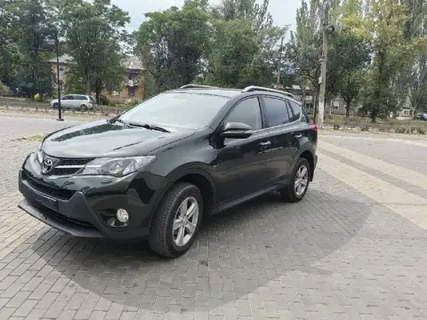 Toyota rav4 2.0 год-2013 автомат, пробег 197-тыс, цена-1м.100тыс₽ машина каждый день в эксплуатации,... - фотография