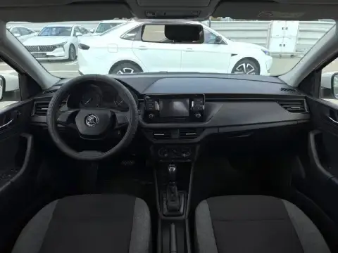 🚘 В продаже skoda rapid

Год выпуска: 2021
Пробег на табло: 114 194 км
Двигатель: 1.6 бензин
Трансми... - фотография