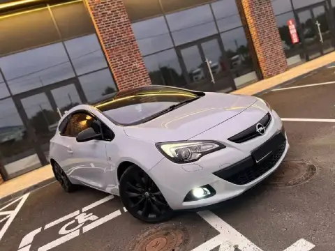 🚘 Opel astra gtc sport стильная, эффектная и комфортная машина, которая действительно выделяется на ... - фотография