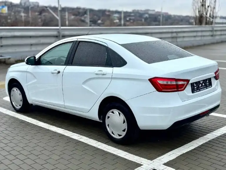 🏁В продаже lada vesta

Год выпуска: 2021
Пробег на табло: 271 000 км
Птс: электронный, юр. Чистый
Двигатель: 1.6 бензин
Трансмиссия: cvt

Vin: xtagfl440ny612402
Цена: 690 000 руб.

📞 + 7 (928) 113-61-61

Адрес: г. Ростов-на-дону,
Тц «сиверс», пр. Сиверса, 23 – как нас найти
Ежедневно с 10:00 до 20:00

Способы оплаты:
— Наличные;
— Кредит (20 банков);
— Безнал без ндс;
— Обмен на ваш авто.

Больше подробностей об авто и способах оплаты узнавайте у менеджера @autozaorndbot
_______________

Смотрите все авто в наличии – https://autozao. Ru/

🗺️ Присоединяйтесь к авто зао в других городах:

— Москва
— Краснодар
— Екатеринбург - фотография - 3