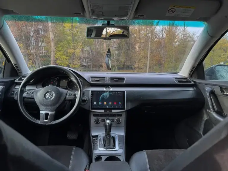 🚗Марка модель: volkswagen passat b7
🗓️Год выпуска: 2012
💵Цена: 1.250.000
🕹️Кпп: робот
🛢️Объём: 1.8 турбо
⛽Тип двигателя: бензин
🏃🏻‍♂️Пробег: 195 тысяч
🏙️Город: таганрог, ростов
☎️Телефон: +79001270589

✅Описание
Живой пассат, коробка двигатель идеальные, без лишних звуков пинков и так далее, по кузову проблем нет, с документами проблем нет, машина достойная. Новые диски, обслуженная ходовая с заказ-нарядом, шустрая андроид-магнитола, новая зимняя резина. То на машине было 500 км назад, продавать не собирался, так вышли обстоятельства. - фотография - 4