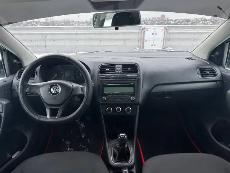 🏁В продаже volkswagen polo

Год выпуска: 2019
Пробег на табло: 170 000 км
Птс: электронный, юр. Чистый
Двигатель: 1.6 бензин
Трансмиссия: mt

Vin: xw8zzz61zkg033296
Цена: 660 000 руб.

📞 + 7 (928) 113-61-61

Адрес: г. Ростов-на-дону,
Тц «сиверс», пр. Сиверса, 23 – как нас найти

Способы оплаты:
— Наличные;
— Кредит (20 банков);
— Безнал без ндс;
— Обмен на ваш авто.

Больше подробностей об авто и способах оплаты узнавайте у менеджера @autozaorndbot
___________

👾🎄Играть в гонку автозао 🎅🏻

Смотрите все авто в наличии – https://autozao. Ru/

🗺️ Присоединяйтесь к авто зао в других городах:

— Москва
— Краснодар
— Екатеринбург - фотография - 5