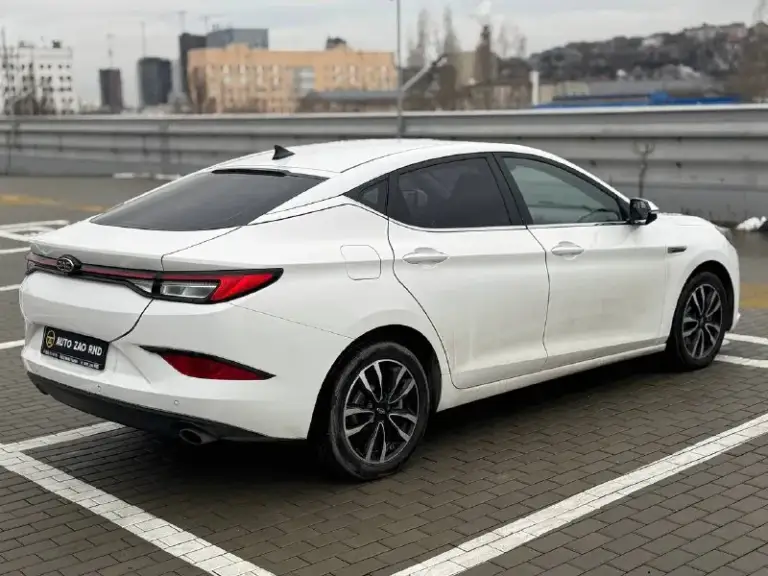 🏁В продаже jac j7

Год выпуска: 2023
Пробег на табло: 90 000 км
Птс: электронный, юр. Чистый
Двигатель: 1.5 бензин
Трансмиссия: cvt

Vin: mx1j7aggxpk047354
Цена: 1 020 000
Новая цена: 990 000 руб.

📞 + 7 (928) 113-61-61

Адрес: г. Ростов-на-дону,
Тц «сиверс», пр. Сиверса, 23 – как нас найти
Ежедневно с 10:00 до 20:00

Способы оплаты:
— Наличные;
— Кредит (20 банков);
— Безнал без ндс;
— Обмен на ваш авто.

Больше подробностей об авто и способах оплаты узнавайте у менеджера @autozaorndbot
_______________

Смотрите все авто в наличии – https://autozao. Ru/

🗺️ Присоединяйтесь к авто зао в других городах:

— Москва
— Краснодар
— Екатеринбург - фотография - 3