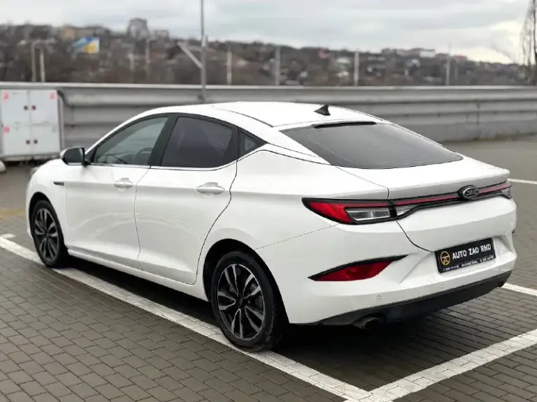 🏁В продаже jac j7

Год выпуска: 2023
Пробег на табло: 90 000 км
Птс: электронный, юр. Чистый
Двигатель: 1.5 бензин
Трансмиссия: cvt

Vin: mx1j7aggxpk047354
Цена: 1 020 000
Новая цена: 990 000 руб.

📞 + 7 (928) 113-61-61

Адрес: г. Ростов-на-дону,
Тц «сиверс», пр. Сиверса, 23 – как нас найти
Ежедневно с 10:00 до 20:00

Способы оплаты:
— Наличные;
— Кредит (20 банков);
— Безнал без ндс;
— Обмен на ваш авто.

Больше подробностей об авто и способах оплаты узнавайте у менеджера @autozaorndbot
_______________

Смотрите все авто в наличии – https://autozao. Ru/

🗺️ Присоединяйтесь к авто зао в других городах:

— Москва
— Краснодар
— Екатеринбург - фотография - 4