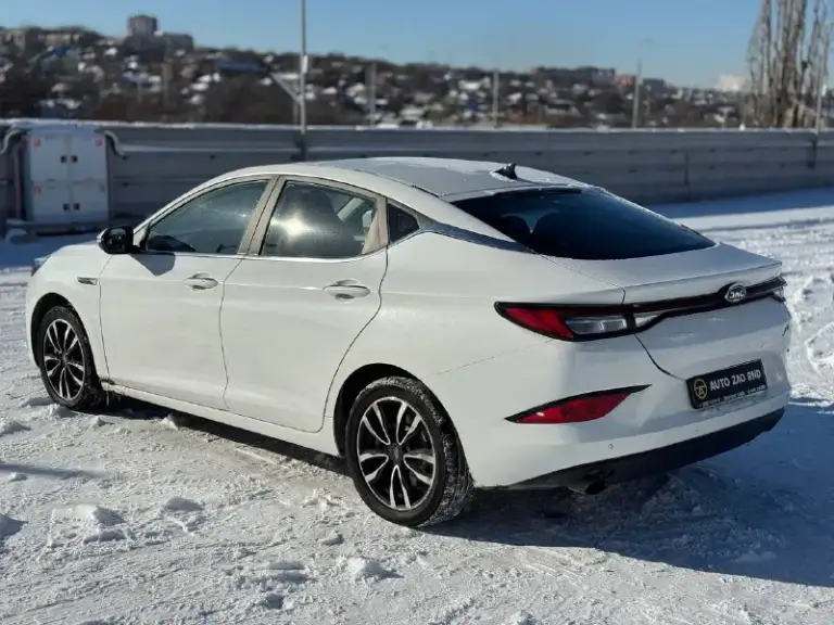 🏁В продаже jac j7

Год выпуска: 2023
Пробег на табло: 58 000 км
Птс: электронный, юр. Чистый
Двигатель: 1.5 бензин
Трансмиссия: cvt

Vin: lj12fkt31p4024301
Цена: 1 020 000 руб.

📞 + 7 (928) 113-61-61

Адрес: г. Ростов-на-дону,
Тц «сиверс», пр. Сиверса, 23 – как нас найти

Способы оплаты:
— Наличные;
— Кредит (20 банков);
— Безнал без ндс;
— Обмен на ваш авто.

Больше подробностей об авто и способах оплаты узнавайте у менеджера @autozaorndbot
_______________

Смотрите все авто в наличии – https://autozao. Ru/

🗺️ Присоединяйтесь к авто зао в других городах:

— Москва
— Краснодар
— Екатеринбург - фотография - 3