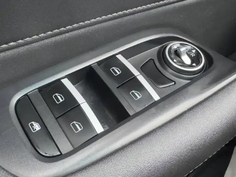 🏁В продаже chery tiggo 4 pro
Год выпуска: 2023
Пробег на табло: 67 000 км
Птс: электронный, юр. Чистый
Двигатель: 1.5 бензин
Трансмиссия: cvt
Vin: lvvdb21b8pd953653
Цена: 1 020 000
Новая цена: 990 000 руб.
📞 + 7 (928) 113-61-61
Адрес: г. Ростов-на-дону,
Тц «сиверс», пр. Сиверса, 23 – как нас найти
Способы оплаты:
— Наличные;
— Кредит (20 банков);
— Безнал без ндс;
— Обмен на ваш авто.
Больше подробностей об авто и способах оплаты узнавайте у менеджера @autozaorndbot
_______________
Смотрите все авто в наличии – https://autozao. Ru/
🗺️ Присоединяйтесь к авто зао в других городах:
— Москва
— Краснодар
— Екатеринбург - фотография - 9