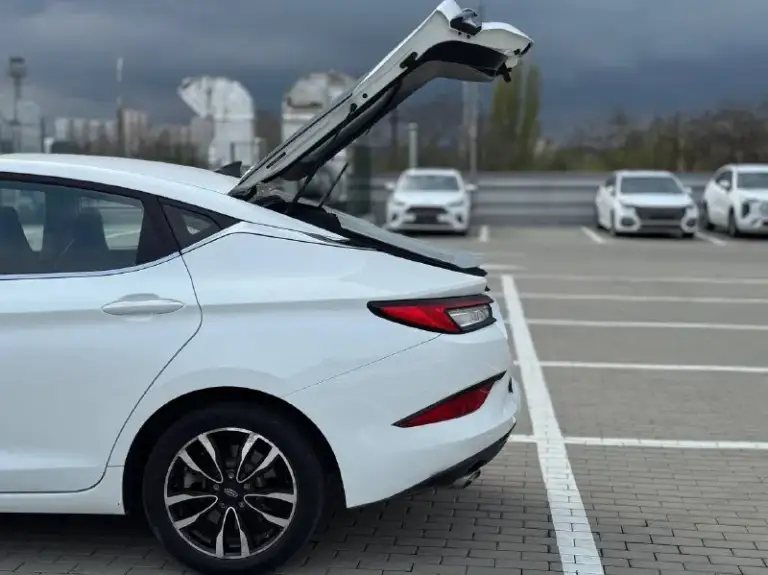 🚘 В продаже jac j7

Год выпуска: 2023
Пробег на табло: 58 403 км
Птс: электронный
Двигатель: 1.5 бензин
Трансмиссия: cvt

Vin: lj12fkt34p4024311
Цена: 940 000 руб.

📞 + 7 (938) 130-35-61

Адрес: г. Ростов-на-дону,
Тц «сиверс», пр. Сиверса, 23 – как нас найти

Способы оплаты:
— Наличные;
— Кредит (20 банков);
— Безнал без ндс;
— Обмен на ваш авто.

Больше подробностей об авто и способах оплаты узнавайте у менеджера @autozaorndbot
___________
Смотрите все авто в наличии – https://autozao. Ru/

Max. Ru/auto_zao_rnd 💬

🗺️ Присоединяйтесь к авто зао в других городах:

— Москва
— Краснодар
— Авто зао юг (новый регион) - фотография - 5