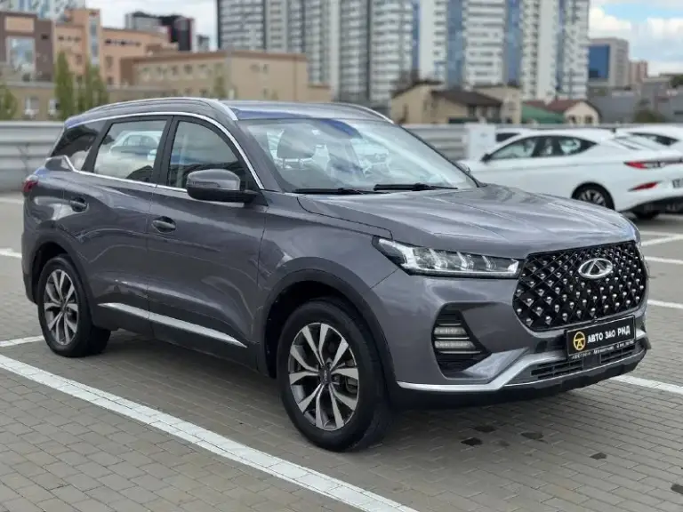 🚘 В продаже chery tiggo 7 pro

Год выпуска: 2023
Пробег на табло: 54 978 км
Птс: электронный
Двигатель: 1.5 бензин
Трансмиссия: cvt

Vin: lvvdb21b8pd715981
Цена: 1 330 000 руб.

📞 + 7 (938) 130-35-61

Адрес: г. Ростов-на-дону,
Тц «сиверс», пр. Сиверса, 23 – как нас найти

Способы оплаты:
— Наличные;
— Кредит (20 банков);
— Безнал без ндс;
— Обмен на ваш авто.

Больше подробностей об авто и способах оплаты узнавайте у менеджера @autozaorndbot
___________

Смотрите все авто в наличии – https://autozao. Ru/

Max. Ru/auto_zao_rnd 💬

🗺️ Присоединяйтесь к авто зао в других городах:

— Москва
— Краснодар
— Авто зао юг (новый регион) - фотография - 2