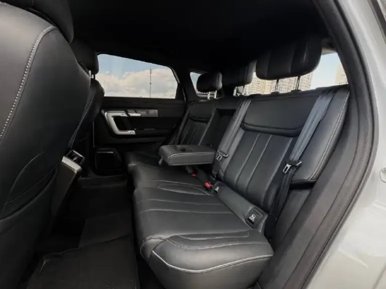 🚘 В продаже jaecoo j7
Год выпуска: 2025
Пробег на табло: 15 449 км
Птс: электронный
Двигатель: 1.6 бензин
Трансмиссия: aмт
Vin: edxdb21b2sc031466
Цена: 2 100 000 руб.
📞 + 7 (938) 130-35-61
Адрес: г. Ростов-на-дону,
Тц «сиверс», пр. Сиверса, 23 – как нас найти
Способы оплаты:
— Наличные;
— Кредит (20 банков);
— Безнал без ндс;
— Обмен на ваш авто.
Больше подробностей об авто и способах оплаты узнавайте у менеджера @autozaorndbot
___________
Смотрите все авто в наличии – https://autozao. Ru/
Max. Ru/auto_zao_rnd 💬
🗺️ Присоединяйтесь к авто зао в других городах:
— Москва
— Краснодар
— Авто зао юг (новый регион) - фотография - 8