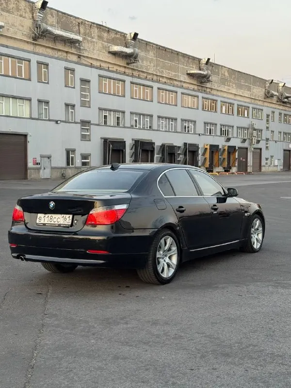 Бмв 5я серия в кузове е60
Год выпуска 2003
Мотор 3 литра 231 л. С. М54b30
Акпп 6ти ступка zf
Пробег 325.000 км.
Последние 8 лет в одних руках

Полный фарш, в том числе опция dynamic drive
Установлена магнитола android с камерой заднего вида

Машина полностью обслужена (500 км назад заменено масло, месяц назад сделана химчистка салона)

Цена 1.150.000
Осмотр - ростов-на-дону

Телефон для связи 8-989-633-84-31 - фотография - 2