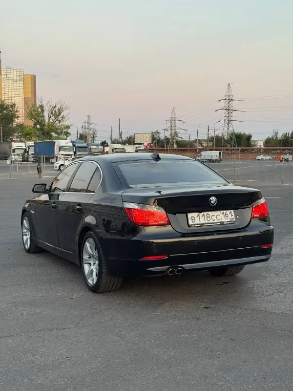 Бмв 5я серия в кузове е60
Год выпуска 2003
Мотор 3 литра 231 л. С. М54b30
Акпп 6ти ступка zf
Пробег 325.000 км.
Последние 8 лет в одних руках

Полный фарш, в том числе опция dynamic drive
Установлена магнитола android с камерой заднего вида

Машина полностью обслужена (500 км назад заменено масло, месяц назад сделана химчистка салона)

Цена 1.150.000
Осмотр - ростов-на-дону

Телефон для связи 8-989-633-84-31 - фотография - 4