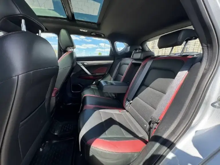 🚘 В продаже geely coolray

Год выпуска: 2022
Пробег на табло: 71 362 км
Птс: электронный
Двигатель: 1.5 бензин
Трансмиссия: amt

Vin: y4k8622z6nb905933
Цена: 1 440 000 руб.

📞 + 7 (938) 130-35-61

Адрес: г. Ростов-на-дону,
Тц «сиверс», пр. Сиверса, 23 – как нас найти

Способы оплаты:
— Наличные;
— Кредит (20 банков);
— Безнал без ндс;
— Обмен на ваш авто.

Больше подробностей об авто и способах оплаты узнавайте у менеджера @autozaorndbot
___________

Смотрите все авто в наличии – https://autozao. Ru/

Max. Ru/auto_zao_rnd 💬

🗺️ Присоединяйтесь к авто зао в других городах:

— Москва
— Краснодар
— Авто зао юг (новый регион) - фотография - 7