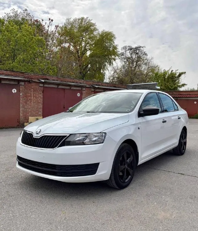 Продаю свой автомобиль skoda rapid 2015 год, приобретался на
Подарок, не понравился.
Двигатель 1.2 (75 л. С. ), кпп механика. Пробег авто 103.000, гаражное хранение.
Кондиционер, подогревы сидений и зеркал, traction control.
Полностью обслужен, после широкого комплекса услуг по уходу. ( мойка радиоторов, мойка моторного отсека, мойка подвески, полировка, химчистка с разбором, антибактериальная обработка).
Свежая резина 2 комплекта.
Очень экономичный и приятный автомобиль для езды по городу и трассе.
Вложений не требует.
Восстановлена оптика и установлены led лампы.
Птс оригинал 960.000₽
Телефон для связи 89287555304 - фотография - 3