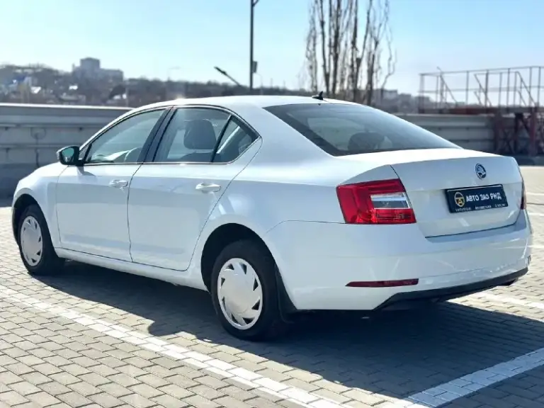 🚘 В продаже skoda octavia

Год выпуска: 2020
Пробег на табло: 135 665 км
Птс: электронный
Двигатель: 1.6 бензин
Трансмиссия: at

Vin: xw8an2ne0lh023052
Цена: 940 000
Новая цена: 930 000 руб.

📞 + 7 (938) 130-35-61

Адрес: г. Ростов-на-дону,
Тц «сиверс», пр. Сиверса, 23 – как нас найти

Способы оплаты:
— Наличные;
— Кредит (20 банков);
— Безнал без ндс;
— Обмен на ваш авто.

Больше подробностей об авто и способах оплаты узнавайте у менеджера @autozaorndbot
___________

Смотрите все авто в наличии – https://autozao. Ru/

Max. Ru/auto_zao_rnd 💬

🗺️ Присоединяйтесь к авто зао в других городах:

— Москва
— Краснодар
— Авто зао юг (новый регион) - фотография - 3