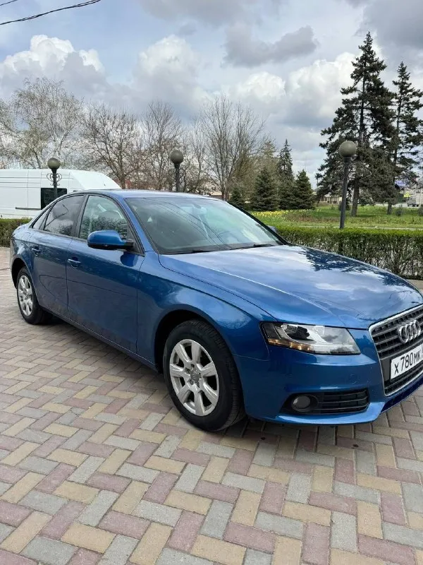 Продам
Audi a4 b8🚙
2011 Год 🔹
Зелёная✅ автотека (без дтп)
Машина в очень хорошем состоянии и с родным пробегом, не крученным, что очень редко в наше время.
Пробег:204 тысячи с копейками.
По кузову:даже малейшего намёка на рыжик вы не найдёте, машина вся одного цвета нет разноцветных деталей матовости и прочего.
Цвет очень и очень красивый, виды собирает сходу!)особенно когда выезжает с автомойки блестит как зеркало наполированное!)
По технике:
1️⃣Мотор коробка в идеальнейшем состоянии смысла даже нет об этом говорить потому что не пинков не посторонних звуков нет, проехала 1500 км уровень масла совсем не изменился, на этих машинах это об очень многом говорит!
В машине уверен, повезёт куда угодно и когда угодно вообще без проблем!)

Ростов(западный)🌇
89185273229
89885494892
89966137738
Звоните не стесняйтесь либо пишите в личку рад буду ответить!
Цена машины 965 + торг - фотография - 2