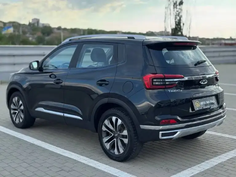 🚘 В продаже chery tiggo 4

Год выпуска: 2022
Пробег на табло: 63 456 км
Птс: электронный, юр. Чистый
Двигатель: 1.5 бензин
Трансмиссия: aмт

Vin: lvvdb21b7nd276253
Цена: 1 080 000 руб.

📞 + 7 (938) 130-35-61

Адрес: г. Ростов-на-дону,
Тц «сиверс», пр. Сиверса, 23 – как нас найти

Способы оплаты:
— Наличные;
— Кредит (20 банков);
— Безнал без ндс;
— Обмен на ваш авто.

Больше подробностей об авто и способах оплаты узнавайте у менеджера @autozaorndbot
___________

Смотрите все авто в наличии – https://autozao. Ru/

Max. Ru/auto_zao_rnd 💬

🗺️ Присоединяйтесь к авто зао в других городах:

— Москва
— Краснодар
— Авто зао юг (новый регион) - фотография - 3