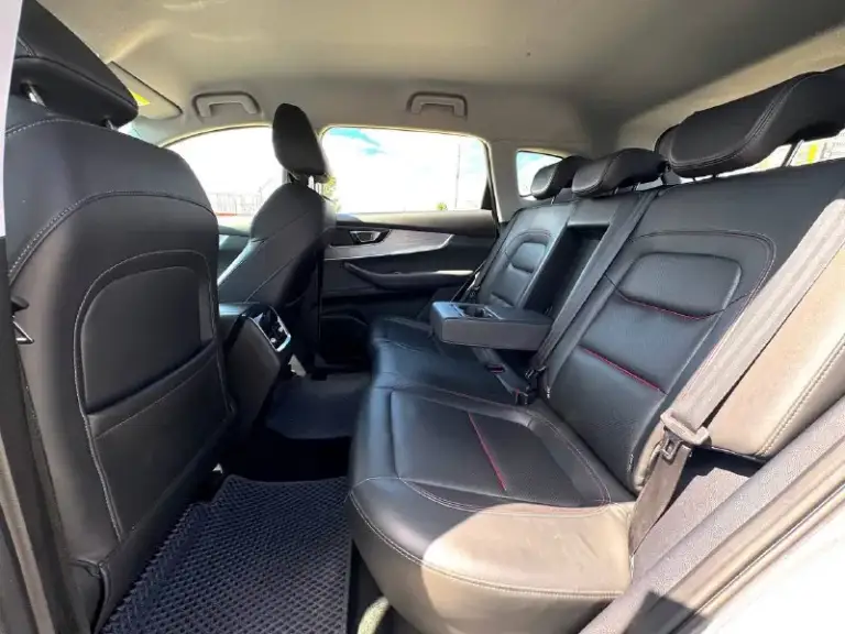 🚘 В продаже chery tiggo 7 pro

Год выпуска: 2023
Пробег на табло: 50 831 км
Птс: электронный, юр. Чистый
Двигатель: 1.5 бензин
Трансмиссия: aмт

Vin: lvvdb21b4pd784294
Цена: 1 340 000 руб.

📞 + 7 (938) 130-35-61

Адрес: г. Ростов-на-дону,
Тц «сиверс», пр. Сиверса, 23 – как нас найти

Способы оплаты:
— Наличные;
— Кредит (20 банков);
— Безнал без ндс;
— Обмен на ваш авто.

Больше подробностей об авто и способах оплаты узнавайте у менеджера @autozaorndbot
___________

Смотрите все авто в наличии – https://autozao. Ru/

Max. Ru/auto_zao_rnd 💬

🗺️ Присоединяйтесь к авто зао в других городах:

— Москва
— Краснодар
— Авто зао юг (новый регион) - фотография - 6