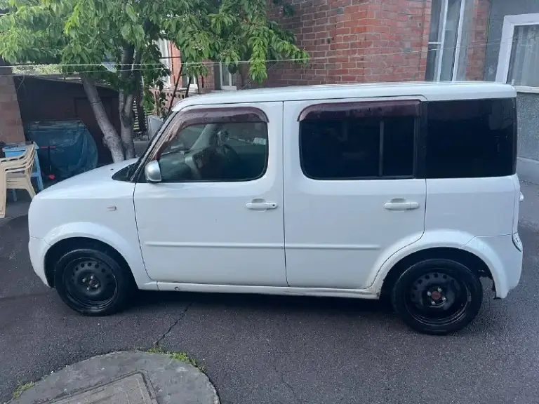 Продам nissan cube 2004г/в. 292т. Пробег.
Стоит сигналка с автозапуском, камера заднего вида, по музыке две пары 16рей.
Мотор и коробка уже стоят контрактные. На ходу, езжу постоянно. Я собственник. Много чего сделал. Есть фото работ, запчастей. Из последних работ : колодки перед, зад. Ступичные подшипники. Масла-фильтра мотор и коробка ( масло ориг ниссан ), свечи так же ориг, промыта система охлаждения, заменен кран печки, диффузор радиатора с вентилятором в сборе, приводные ремни и натяжной ролик, перебран генератор, подшипники заменены, новый акб на гарантии. Мог что-то забыть )кузов не гнилой, в родном окрасе.
Есть комплект зимней резины на штампах в сборе, могу отдать с ним ( по обстоятельствам)
Цена 520т. Р.
Торг есть.
Рассмотрю варианты обмена
Связь лс или в тг по номеру 89996926117
Связь: vk. Ru/id288666493 - фотография - 2