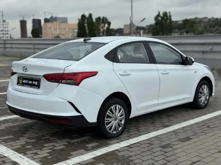 🚘 В продаже hyundai solaris

Год выпуска: 2020
Пробег на табло: 132 925 км
Птс: электронный, юр. Чистый
Двигатель: 1.4 бензин
Трансмиссия: ат

Vin: z94k241bbmr251642
Цена: 850 000
Новая цена: 820 000 руб.

📞 + 7 (938) 130-35-61

Адрес: г. Ростов-на-дону,
Тц «сиверс», пр. Сиверса, 23 – как нас найти

Способы оплаты:
— Наличные;
— Кредит (20 банков);
— Безнал без ндс;
— Обмен на ваш авто.

Больше подробностей об авто и способах оплаты узнавайте у менеджера @autozaorndbot
___________

Смотрите все авто в наличии – https://autozao. Ru/

Max. Ru/auto_zao_rnd 💬

🗺️ Присоединяйтесь к авто зао в других городах:

— Москва
— Краснодар
— Авто зао юг (новый регион) - фотография - 3