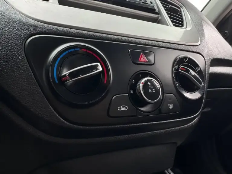 🚘 В продаже hyundai solaris

Год выпуска: 2020
Пробег на табло: 132 925 км
Птс: электронный, юр. Чистый
Двигатель: 1.4 бензин
Трансмиссия: ат

Vin: z94k241bbmr251642
Цена: 850 000
Новая цена: 820 000 руб.

📞 + 7 (938) 130-35-61

Адрес: г. Ростов-на-дону,
Тц «сиверс», пр. Сиверса, 23 – как нас найти

Способы оплаты:
— Наличные;
— Кредит (20 банков);
— Безнал без ндс;
— Обмен на ваш авто.

Больше подробностей об авто и способах оплаты узнавайте у менеджера @autozaorndbot
___________

Смотрите все авто в наличии – https://autozao. Ru/

Max. Ru/auto_zao_rnd 💬

🗺️ Присоединяйтесь к авто зао в других городах:

— Москва
— Краснодар
— Авто зао юг (новый регион) - фотография - 5
