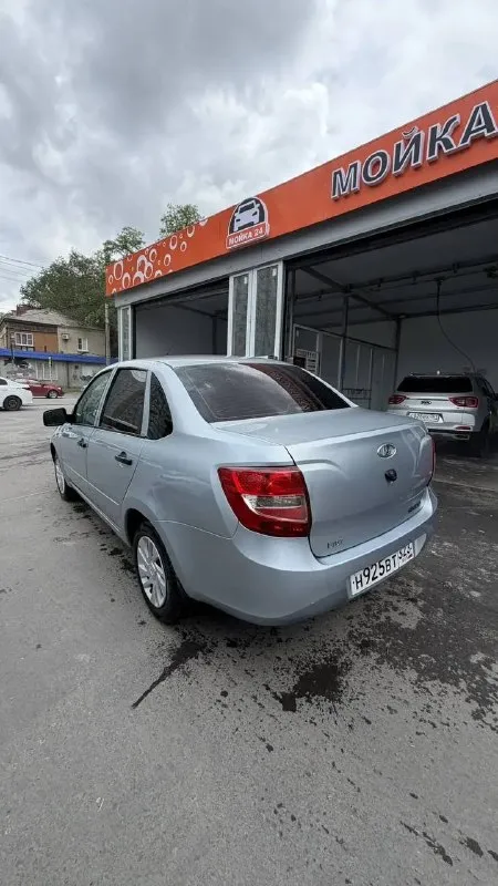 Продаю lada granta 1.6. Автомат 16-ти клапанный двигатель. Зеленая автотека, машина без обременений, юридический чистая. 3 тыс. Км назад делал полное то ( колодки вокруг, фильтра топливный, салонный, воздушный, масляный, масло двг) пробег 134 000 цена 470 000 р
89892642633
+79590148902 Max - фотография - 2