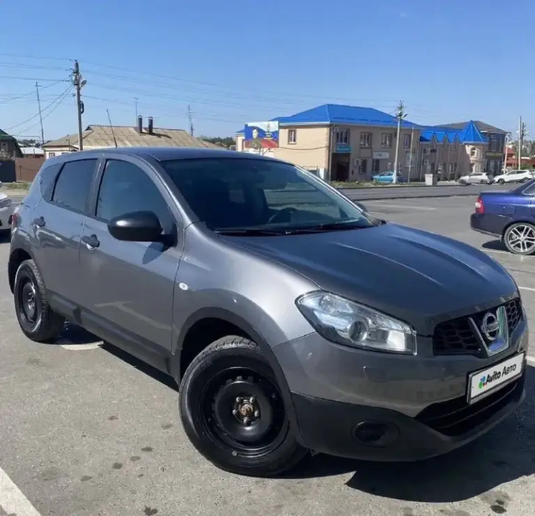 🚘 Марка nissan qashqai

📅Год 2013

🕧Пробег 146.000км

💰Цена 1.100.000₽

☎️Тел. +79034868390

👤Владелец vk. Ru/danielyannn_001

📍Место осмотра: г. Ростов-на-дону

📃Описание: отличный кашкай для повседневной езды. (без вложений) 2013 г 1.6 117 лс
Родной пробег 146.000

Техническая часть автомобиля в отличном состоянии.

Двигатель в отличном состоянии не троит, не дымит, масло не кушает.

Ходовая новая, ничего нигде не гремит, не гудит, не стучит.

Электроника в автомобиле полностью исправна, работает каждая кнопочка. По кузову автомобиль в хорошем состоянии.
На машине ездит дедушка 70 лет очень редко, всегда стоит в гараже имеется заводская летняя резина
Реальному покупателю торг.
Юридически чистый
Автомобиль зеленый отчёт.
Я собственник
Могу скинуть видео обзор по машине. - фотография - 2