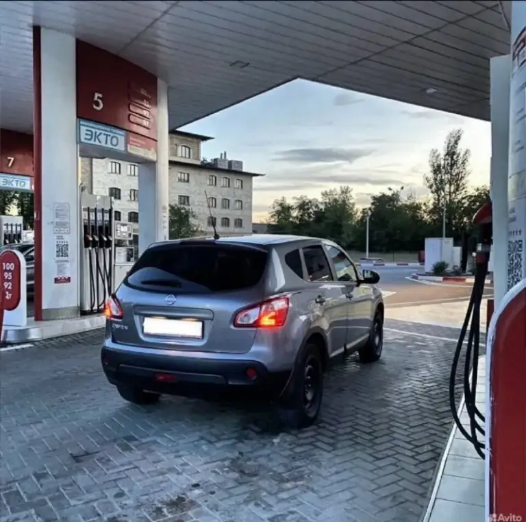 🚘 Марка nissan qashqai

📅Год 2013

🕧Пробег 146.000км

💰Цена 1.100.000₽

☎️Тел. +79034868390

👤Владелец vk. Ru/danielyannn_001

📍Место осмотра: г. Ростов-на-дону

📃Описание: отличный кашкай для повседневной езды. (без вложений) 2013 г 1.6 117 лс
Родной пробег 146.000

Техническая часть автомобиля в отличном состоянии.

Двигатель в отличном состоянии не троит, не дымит, масло не кушает.

Ходовая новая, ничего нигде не гремит, не гудит, не стучит.

Электроника в автомобиле полностью исправна, работает каждая кнопочка. По кузову автомобиль в хорошем состоянии.
На машине ездит дедушка 70 лет очень редко, всегда стоит в гараже имеется заводская летняя резина
Реальному покупателю торг.
Юридически чистый
Автомобиль зеленый отчёт.
Я собственник
Могу скинуть видео обзор по машине. - фотография - 3