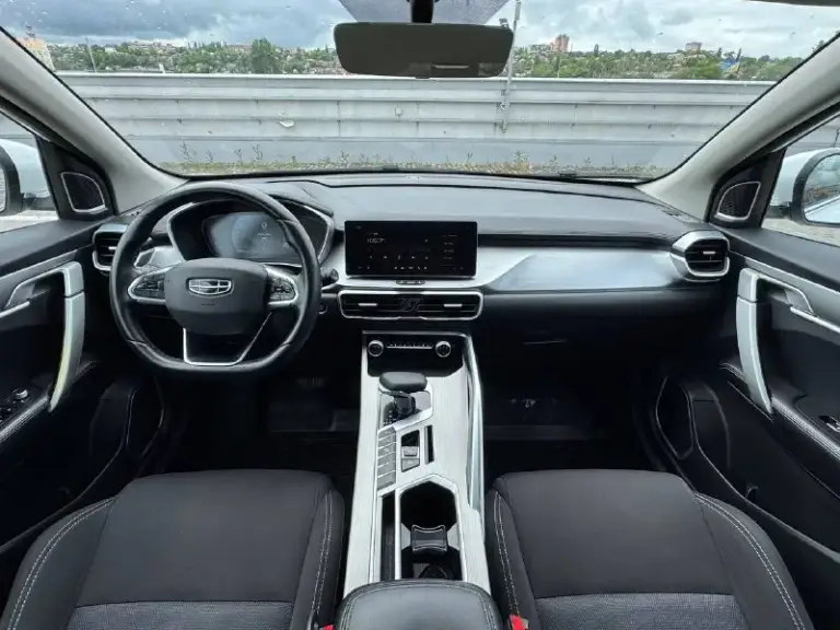 🚘 В продаже geely coolray

Год выпуска: 2022
Пробег на табло: 60 548 км
Птс: электронный
Двигатель: 1.5 бензин
Трансмиссия: amt

Vin: y4k8622z2pb900621
Цена: 1 270 000 руб.

📞 + 7 (938) 130-35-61

Г. Ростов-на-дону, тц «сиверс», пр. Сиверса, 23 – как нас найти 📍

Способы оплаты:
— Наличные;
— Кредит (20 банков);
— Безнал без ндс;
— Обмен на ваш авто.

Больше подробностей об авто и способах оплаты узнавайте у менеджера 📲 @autozaorndbot
___________

Подбор авто – @auto_zao_bot 🤖
Все авто – https://autozao. Ru/ 🌐
Мы в max. Ru/auto_zao_rnd 💬

🗺️ Присоединяйтесь к авто зао :

— Москва
— Краснодар
— Авто зао юг (новый регион) - фотография - 6