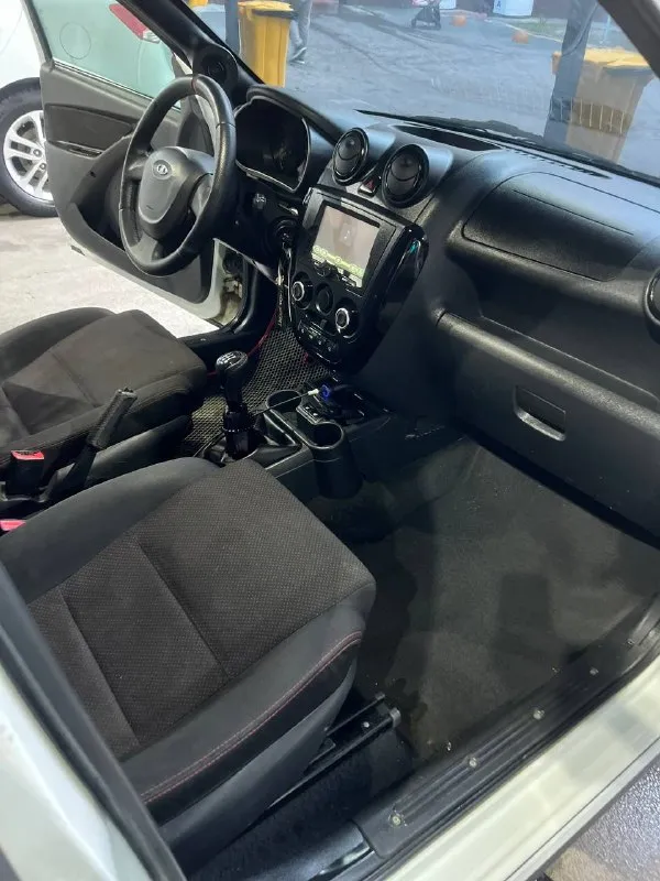 Собственник, lada granta sport 2015 год за машину не стыдно, вся в заводе полный сток, трасса вся родная 20тыс назад убрал катализатор, едет супер, кондей работает исправно, комплектация luxe plus
4 Эсп датчик света датчик дождя, самая нафаршированная комплектация у автоваза,
Стоит отличная музыка, огромное количество фото, дно идеал не намека на гниль, машина стояла зимой в теплом гараже изредка выезжал на ней зимой, пересвет приборной, вообщем много чего сделал, звоните спрашивайте с продажей не тороплюсь, торг только у капота реальному покупателю
Номер для связи: 89281304399
Цена: 765000
Вк: vk. Ru/ivanovoleg07 - фотография - 4