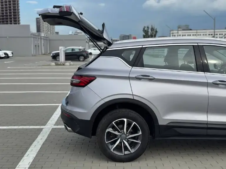 🚘 В продаже geely coolray

Год выпуска: 2022
Пробег на табло: 62 962 км
Комплектация: комфорт
Двигатель: 1.5 бензин
Трансмиссия: amt

Vin: y4k8622z0nb909007
Цена: 1 250 000 руб.

📞 + 7 (938) 130-35-61

Г. Ростов-на-дону, тц «сиверс», пр. Сиверса, 23 – как нас найти 📍

Способы оплаты:
— Наличные;
— Кредит (20 банков);
— Безнал без ндс;
— Обмен на ваш авто.

Больше подробностей об авто и способах оплаты узнавайте у менеджера 📲 @autozaorndbot
___________

Подбор авто – @auto_zao_bot 🤖
Все авто – https://autozao. Ru/ 🌐
Мы в max. Ru/auto_zao_rnd 💬

🗺️ Присоединяйтесь к авто зао :

— Москва
— Краснодар
— Новая адыгея - фотография - 4