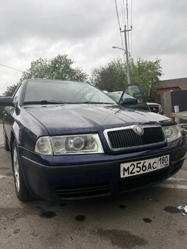 Продаю личный автомобиль skoda octavia tour 1.8t 150л. С. 2004 г. В. , механика, пробег 278к. Машина для своих лет в отличном состоянии, каждый день в эксплуатации, ставил только качественные запчасти, много чего поменял. Авто владею три года. Мотор, коробка, турбина без нареканий, лил liqui moly 5w30, турбина раздувается отлично. Год назад поставил хороший свет, bi-led модули, стоит хороший газ евро-4 в полностью рабочем состоянии, вписан. Установлена неплохая музыка. Машина частично зашумлена. 10000 назад полностью перебирался генератор, поставил запчасти от valeo. 5000 назад установил новый комплект грм. Новая летняя резина pirelli, диски r16. По комплектации: климат контроль, обогрев боковых зеркал, обогрев заднего стекла, 4 электро стеклоподъемника, электро регулировка боковых зеркал, abs, кондиционер заправлен, работает замечательн +79895274608. Территориально г. Ростов-на-дону. - фотография - 1