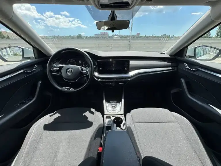 🚘 В продаже skoda octavia

Год выпуска: 2021
Пробег на табло: 125 725 км
Птс: электронный
Двигатель: 1.6 бензин
Трансмиссия: ат

Vin: xw8an4nx7mh065118
Цена: 1 430 000
Новая цена: 1 420 000 руб.

📞 + 7 (938) 130-35-61

Г. Ростов-на-дону, тц «сиверс», пр. Сиверса, 23 – как нас найти 📍

Способы оплаты:
— Наличные;
— Кредит (20 банков);
— Безнал без ндс;
— Обмен на ваш авто.

Больше подробностей об авто и способах оплаты узнавайте у менеджера 📲 @autozaorndbot
___________

Подбор авто – @auto_zao_bot 🤖
Все авто – https://autozao. Ru/ 🌐

🗺️ Присоединяйтесь к авто зао :

— Москва
— Краснодар
— Новая адыгея - фотография - 6