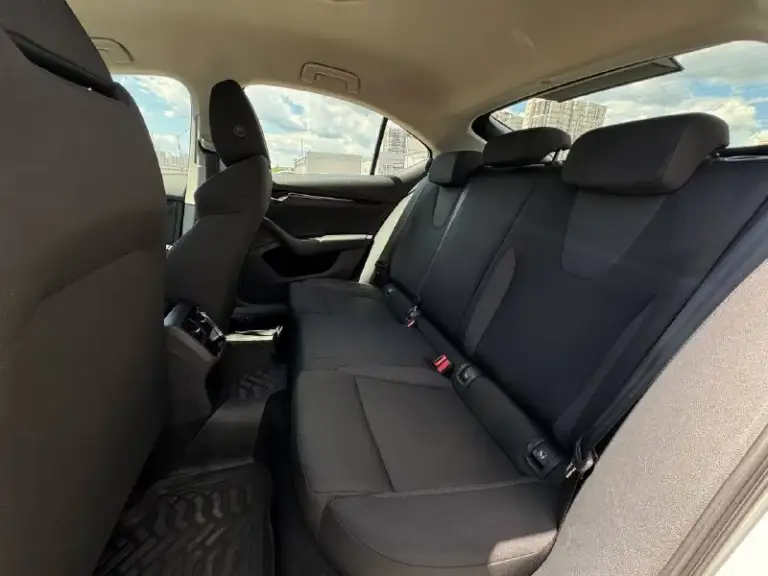 🚘 В продаже skoda octavia

Год выпуска: 2021
Пробег на табло: 125 725 км
Птс: электронный
Двигатель: 1.6 бензин
Трансмиссия: ат

Vin: xw8an4nx7mh065118
Цена: 1 430 000
Новая цена: 1 420 000 руб.

📞 + 7 (938) 130-35-61

Г. Ростов-на-дону, тц «сиверс», пр. Сиверса, 23 – как нас найти 📍

Способы оплаты:
— Наличные;
— Кредит (20 банков);
— Безнал без ндс;
— Обмен на ваш авто.

Больше подробностей об авто и способах оплаты узнавайте у менеджера 📲 @autozaorndbot
___________

Подбор авто – @auto_zao_bot 🤖
Все авто – https://autozao. Ru/ 🌐

🗺️ Присоединяйтесь к авто зао :

— Москва
— Краснодар
— Новая адыгея - фотография - 9