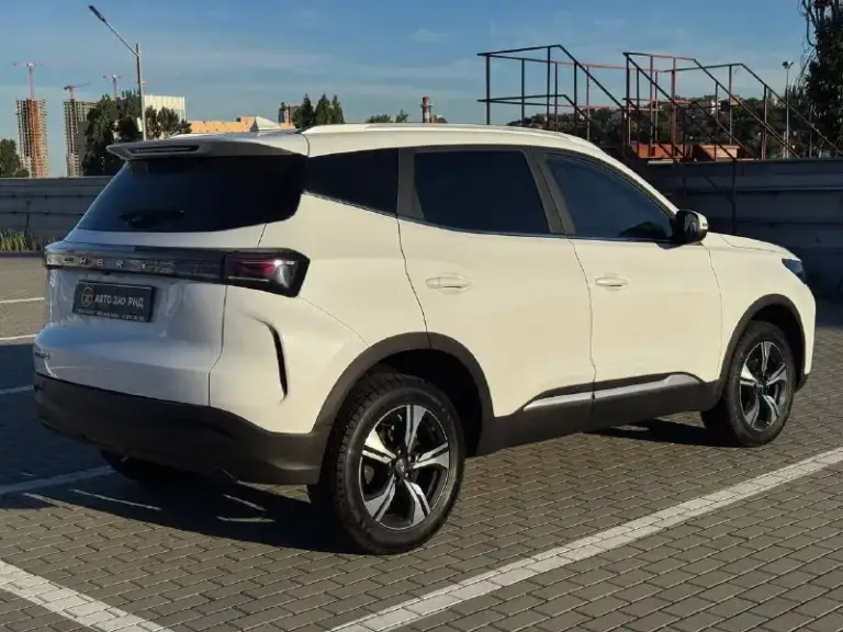 🚘 В продаже chery tiggo 4

Год выпуска: 2025
Пробег на табло: 24 532 км
Птс: электронный, юр. Чистый
Двигатель: 1.5 бензин
Трансмиссия: cvt

Vin: ededb21b3sc014751
Цена: 1 610 000 руб.

📞 + 7 (938) 130-35-61

Г. Ростов-на-дону, тц «сиверс», пр. Сиверса, 23 – как нас найти 📍

Способы оплаты:
— Наличные;
— Кредит (20 банков);
— Безнал без ндс;
— Обмен на ваш авто.

Больше подробностей об авто и способах оплаты узнавайте у менеджера 📲 @autozaorndbot
___________

Подбор авто – @auto_zao_bot 🤖
Все авто – https://autozao. Ru/ 🌐

🗺️ Присоединяйтесь к авто зао :

— Москва
— Краснодар - фотография - 3
