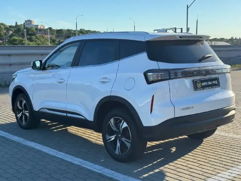 🚘 В продаже chery tiggo 4

Год выпуска: 2025
Пробег на табло: 24 532 км
Птс: электронный, юр. Чистый
Двигатель: 1.5 бензин
Трансмиссия: cvt

Vin: ededb21b3sc014751
Цена: 1 610 000 руб.

📞 + 7 (938) 130-35-61

Г. Ростов-на-дону, тц «сиверс», пр. Сиверса, 23 – как нас найти 📍

Способы оплаты:
— Наличные;
— Кредит (20 банков);
— Безнал без ндс;
— Обмен на ваш авто.

Больше подробностей об авто и способах оплаты узнавайте у менеджера 📲 @autozaorndbot
___________

Подбор авто – @auto_zao_bot 🤖
Все авто – https://autozao. Ru/ 🌐

🗺️ Присоединяйтесь к авто зао :

— Москва
— Краснодар - фотография - 4