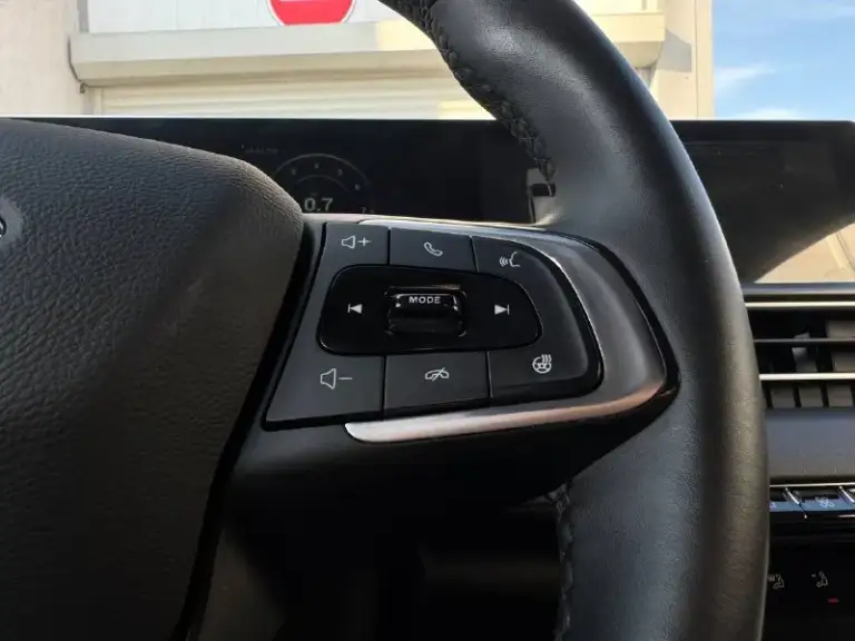 🚘 В продаже chery tiggo 4

Год выпуска: 2025
Пробег на табло: 24 532 км
Птс: электронный, юр. Чистый
Двигатель: 1.5 бензин
Трансмиссия: cvt

Vin: ededb21b3sc014751
Цена: 1 610 000 руб.

📞 + 7 (938) 130-35-61

Г. Ростов-на-дону, тц «сиверс», пр. Сиверса, 23 – как нас найти 📍

Способы оплаты:
— Наличные;
— Кредит (20 банков);
— Безнал без ндс;
— Обмен на ваш авто.

Больше подробностей об авто и способах оплаты узнавайте у менеджера 📲 @autozaorndbot
___________

Подбор авто – @auto_zao_bot 🤖
Все авто – https://autozao. Ru/ 🌐

🗺️ Присоединяйтесь к авто зао :

— Москва
— Краснодар - фотография - 6