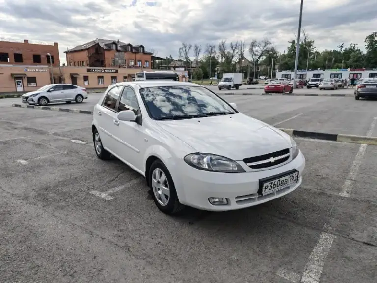 🚗Марка модель: chevrolet lacetti
🗓️Год выпуска: 2008
💵Цена: 700к рублей
🕹️Кпп: механика
🛢️Объём: 1.6 л
⛽Тип двигателя: бензин
🏃🏻‍♂️Пробег: 88 580 км🏙️город: новочеркасск
☎️Телефон: +79508448243
Родной пробег, комплектация sx, зелёная автотека. Без дтп, зимняя резина в комплекте. - фотография - 1